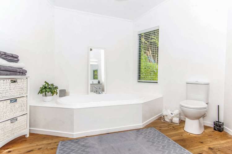 94 Victory Road Laingholm_8