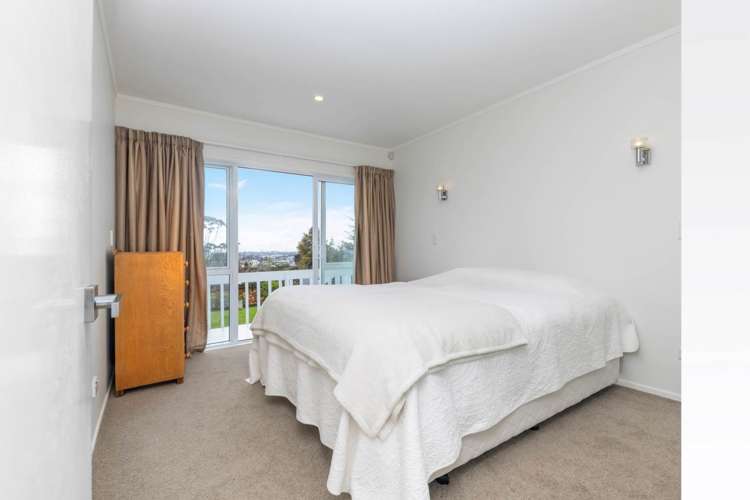 8 Downsview Road Pakuranga Heights_12