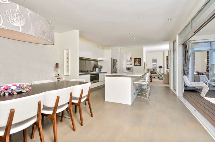 4b Beach Road Castor Bay_2