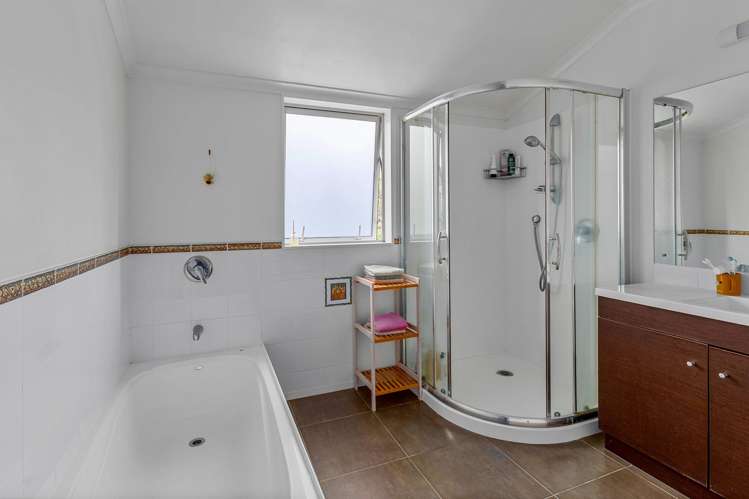 17 Carol Lee Place Albany Heights_15