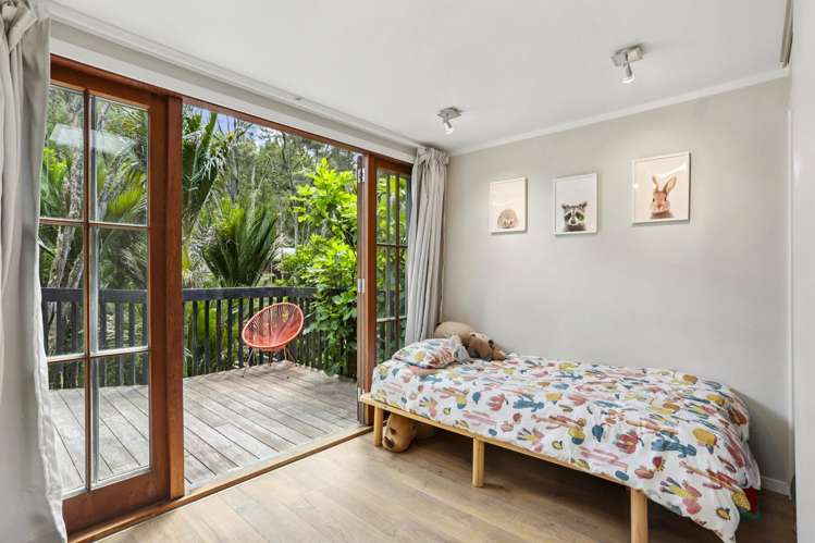 90 Laingholm Drive Laingholm_13