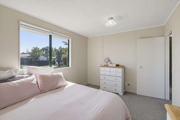 16B Karaka Street Otaki Beach_17