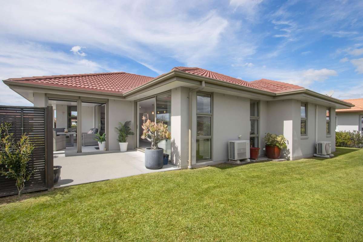 8 Gleneagles Drive_5