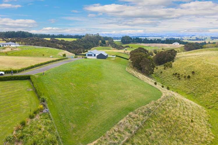 84A View Road Halcombe_7