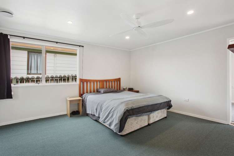 9 Newham Place Henderson_33
