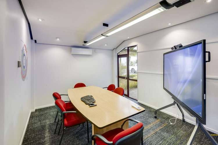 310 Avenue Road East Hastings Central_8