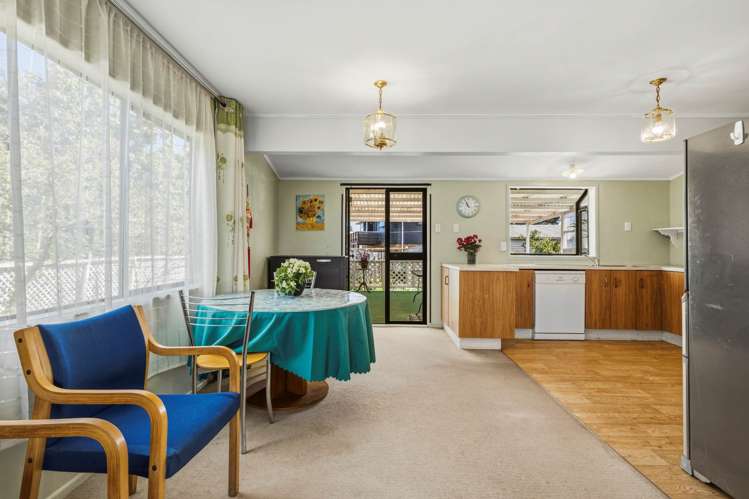 29 Sunningdale Street Wattle Downs_10