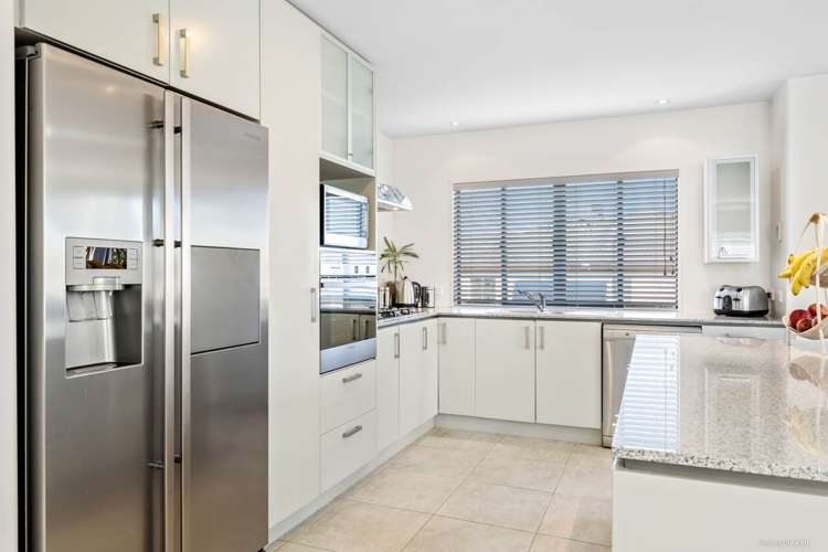5 Amaretto Avenue Flat Bush_4