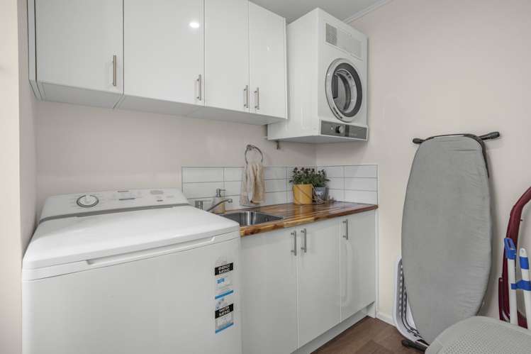 29 Korau Grove Stokes Valley_7