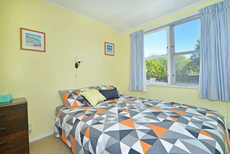 28 Pinedale Crescent Riversdale Beach_14