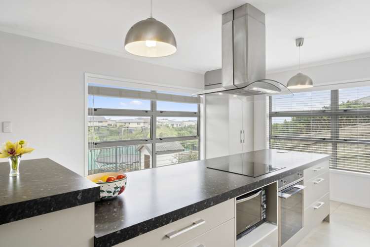 24a Jules Crescent Bell Block_2