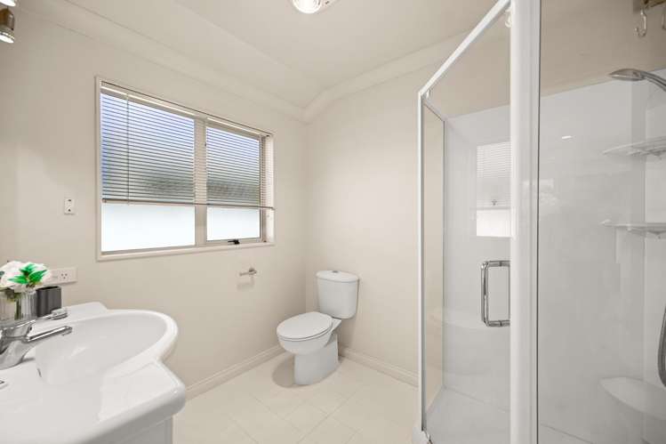 2 Roderick Place Rototuna_12