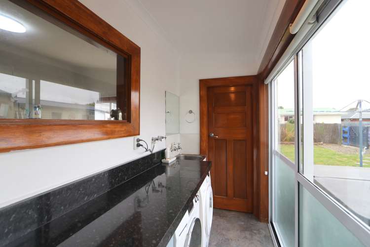 318 Herbert Street Windsor_15