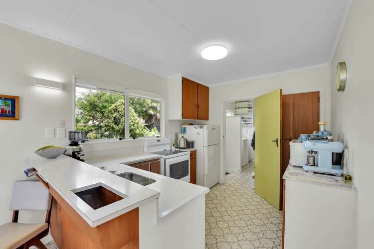 70 Bishop Road Parapara_9