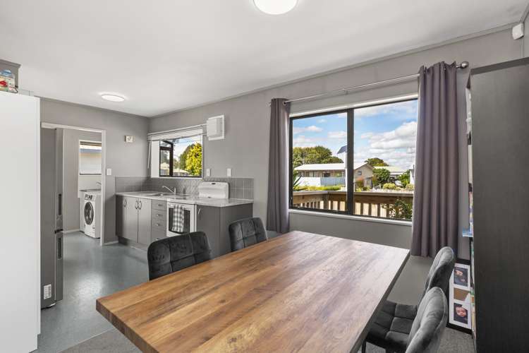 23 Lloyd Drive Nawton_12