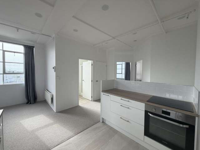 Unit 1, Level 4/5 Garden Place 10463_2