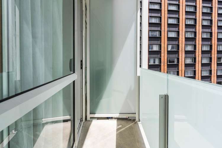 1210/10 Waterloo Quadrant Auckland Central_9