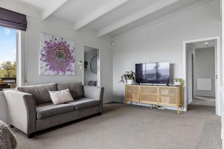 2/34 Puriri Street Hilltop_9