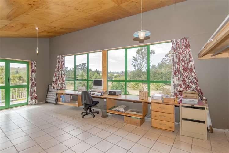 64 Courage Road Amberley_12