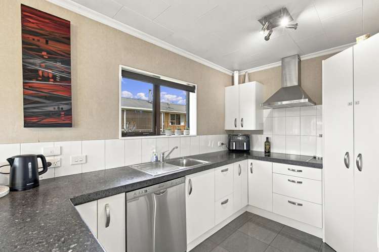 8 Pokaka Place Inglewood_19