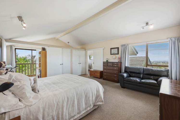 21 Sunset Road Totara Vale_19