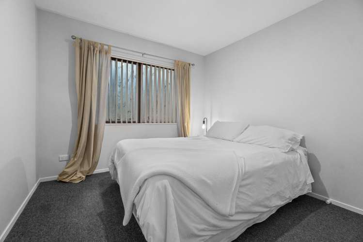 6 Domain Lane Mangere Bridge_12