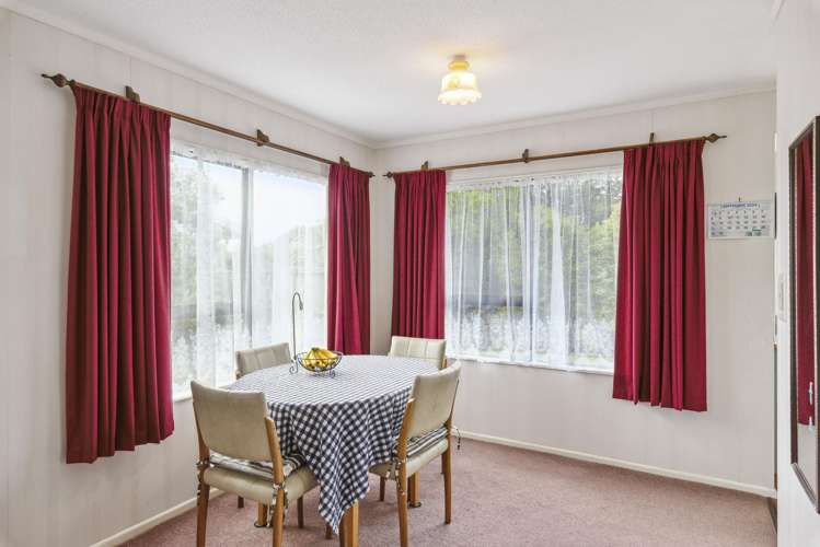 66 Renown Road Raumati South_12