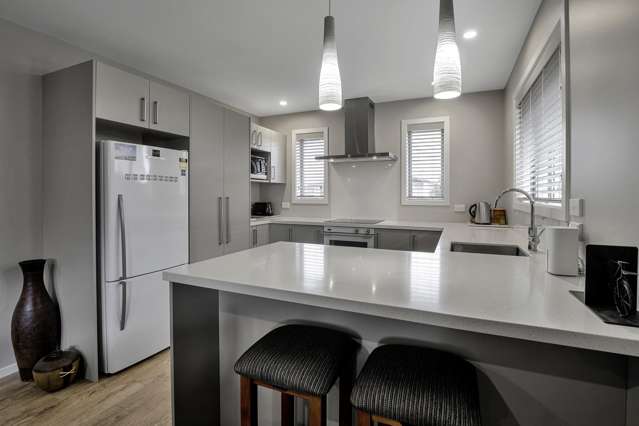 6 Sandstone Crescent Rolleston_1