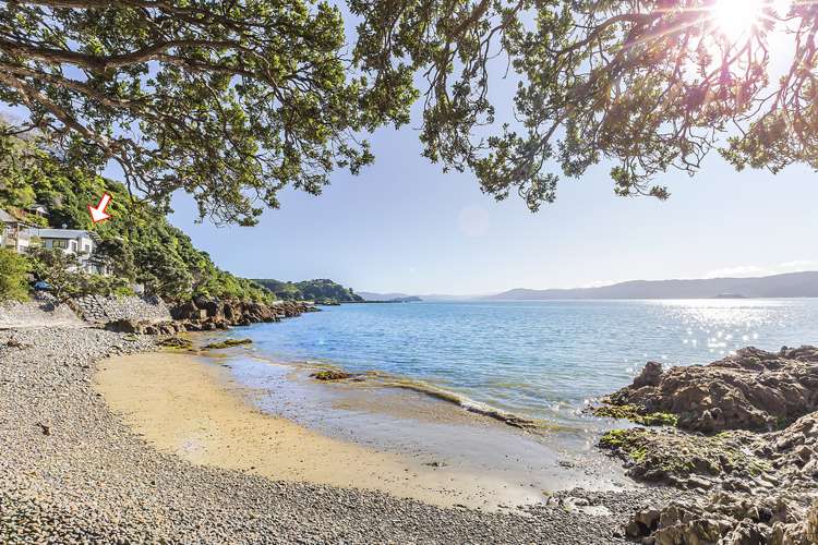 423 Karaka Bay Road Karaka Bays_2