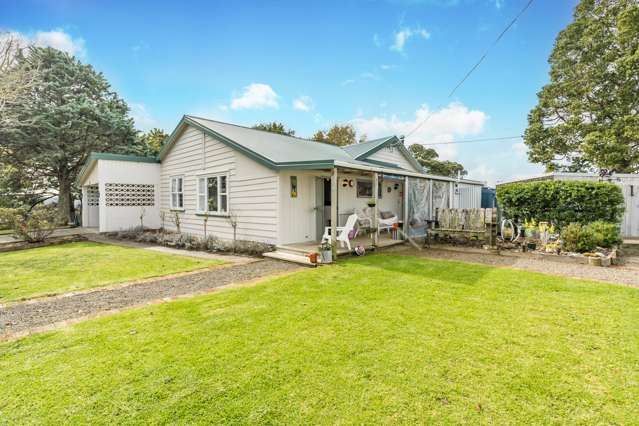 36 Whaka Street Maungaturoto_1