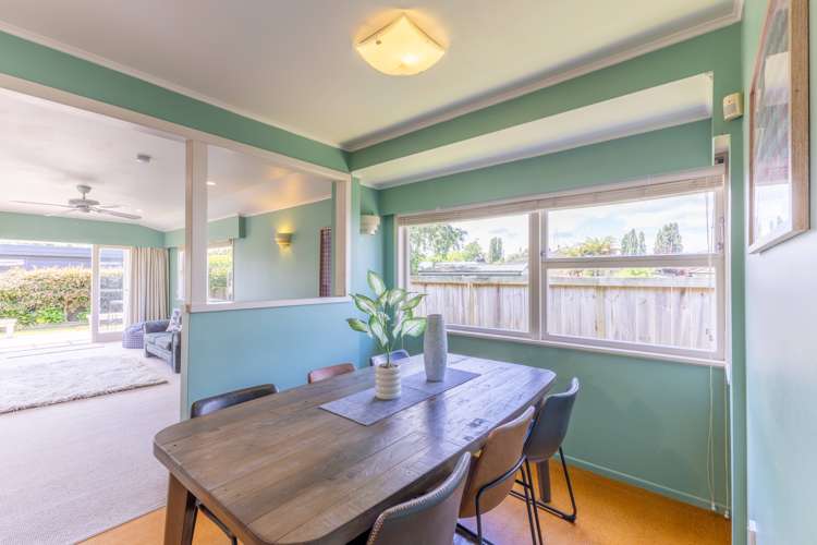 5 Tudor Crescent Chedworth_8