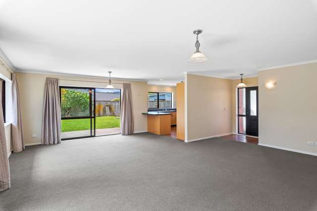 8 Georgia Grove Paraparaumu_2