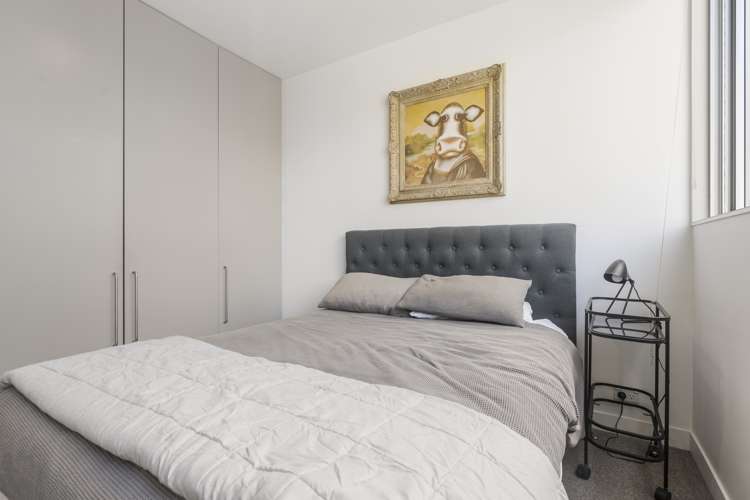 2a/2 Fisher-Point Drive Auckland Central_11