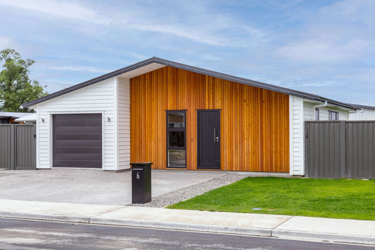 6 Sir Brian Lochore Avenue_0