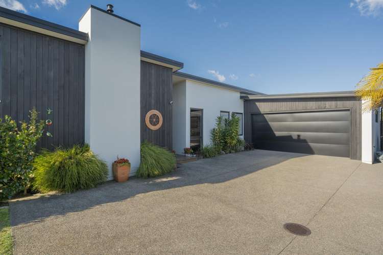 57 Awatira Drive Papamoa_1