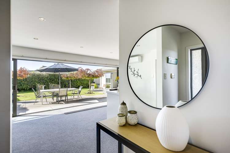 8 Anna Lane Raureka_6