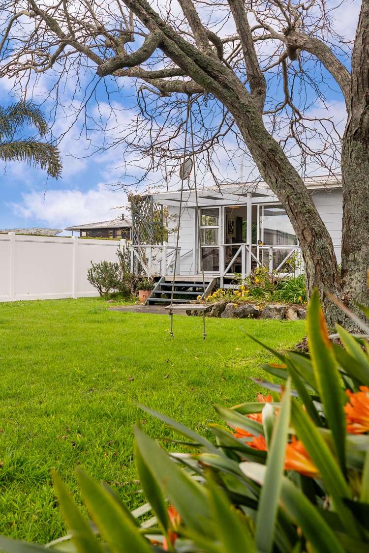5 Puriri Road Beachlands_9