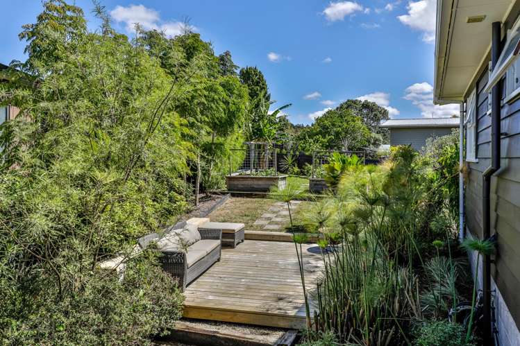 87 Stottholm Road Titirangi_31