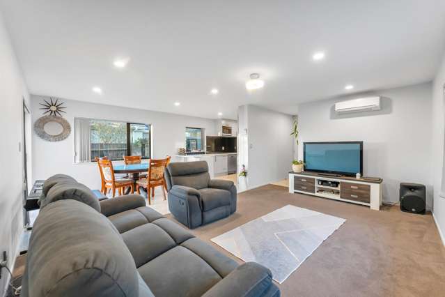 69a Solar Road Glen Eden_4
