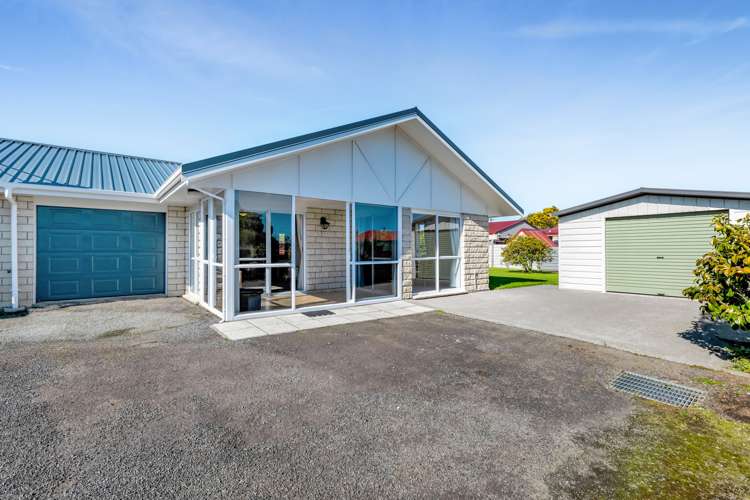 8b South Road Manaia_30