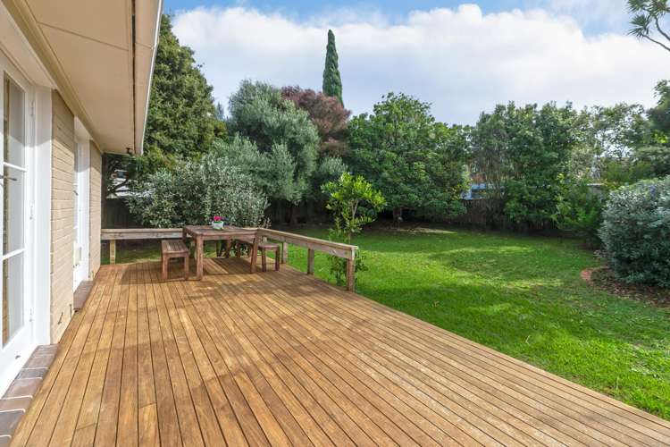 21 James Evans Drive Northcote_15