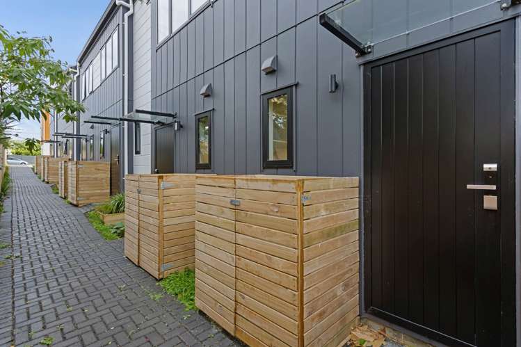 8/58 Waipani Road Te Atatu Peninsula_11