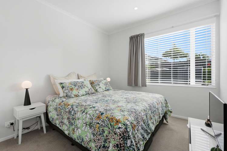 32B Taikura Avenue Red Beach_18