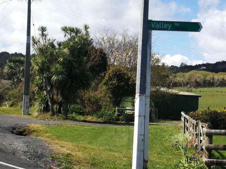 200 Valley Road Muriwai_5