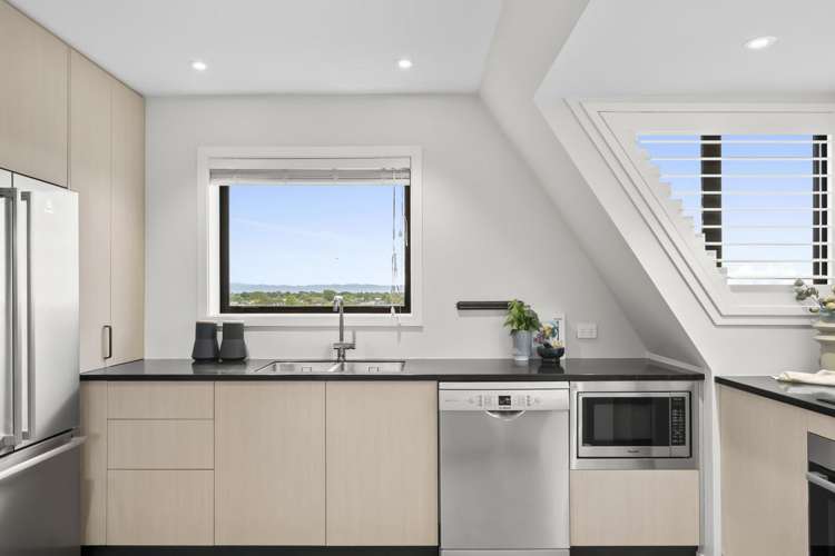 602/18 Carlton Mill Road Merivale_5