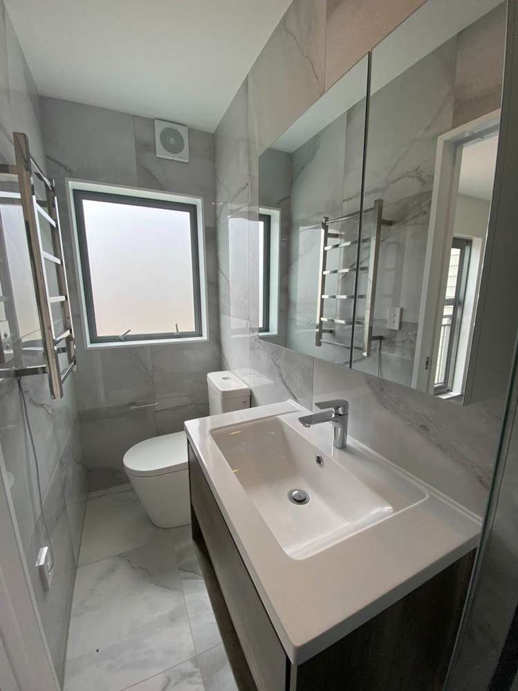 99c Mahia Road Wattle Downs_11