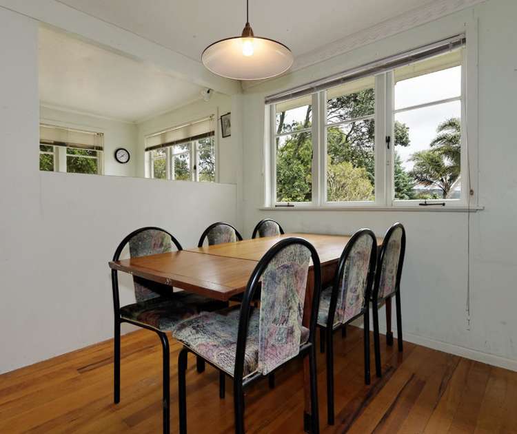 6 Deane Avenue Titirangi_13