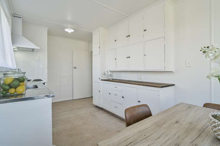 403 Montgomery Street Raureka_6