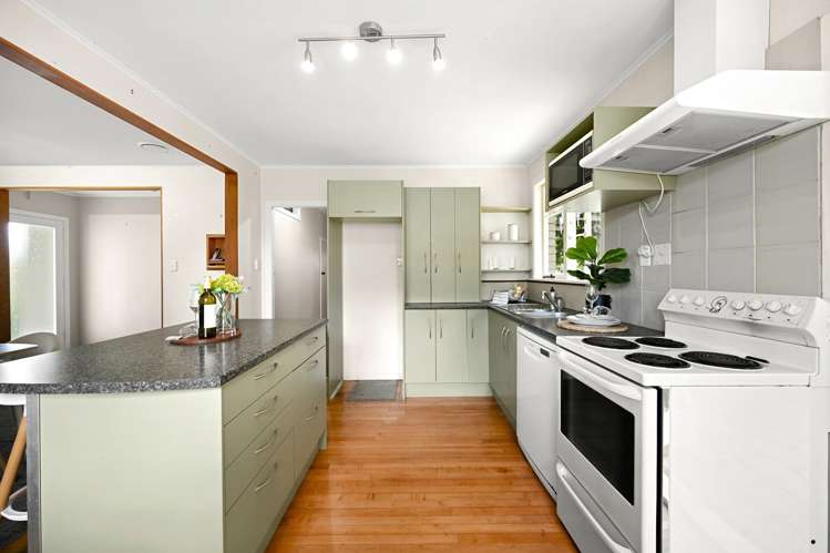 27 Greta Street Glenview_5