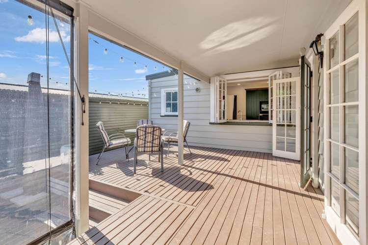 8 Cochrane Street Fairy Springs_28